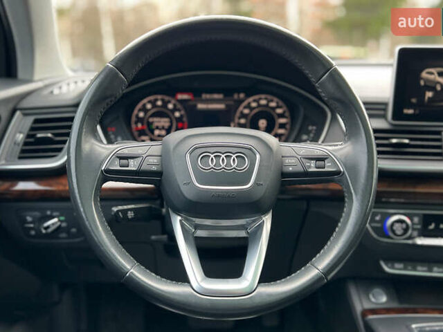 Белый Ауди Ку 5, объемом двигателя 1.98 л и пробегом 106 тыс. км за 23800 $, фото 10 на Automoto.ua