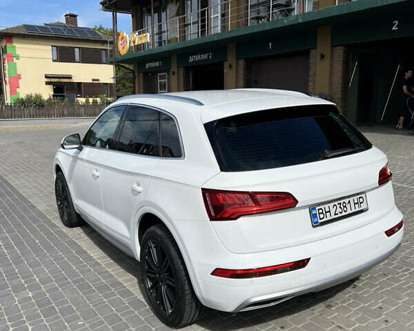 Білий Ауді Ку 5, об'ємом двигуна 1.97 л та пробігом 50 тис. км за 32900 $, фото 2 на Automoto.ua