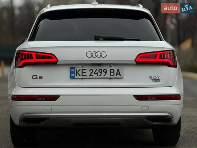 Белый Ауди Ку 5, объемом двигателя 1.98 л и пробегом 200 тыс. км за 22499 $, фото 3 на Automoto.ua