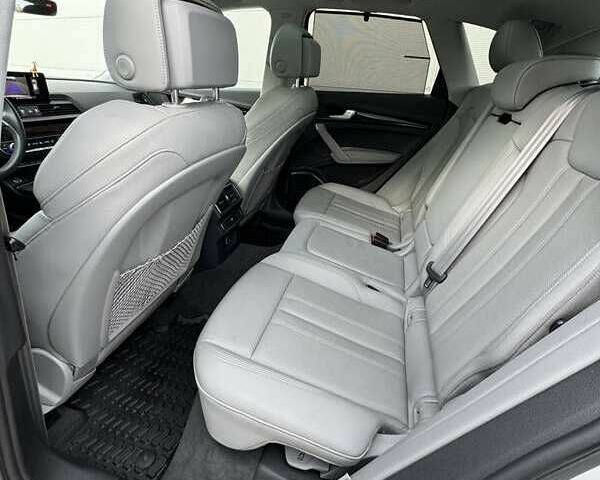 Белый Ауди Ку 5, объемом двигателя 2 л и пробегом 136 тыс. км за 15500 $, фото 14 на Automoto.ua