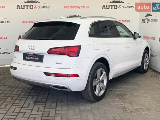 Білий Ауді Ку 5, об'ємом двигуна 2 л та пробігом 46 тис. км за 25950 $, фото 2 на Automoto.ua