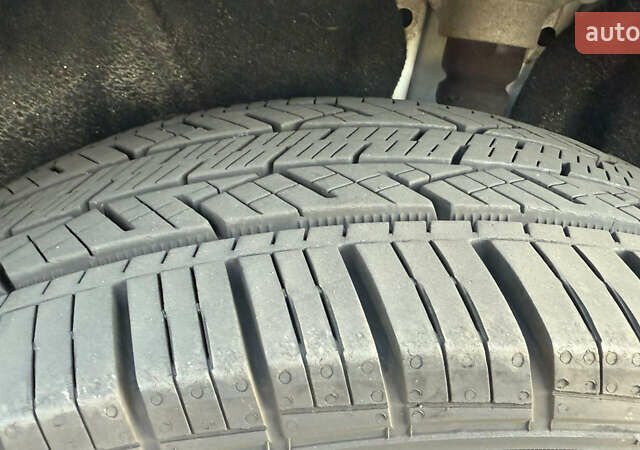 Белый Ауди Ку 5, объемом двигателя 1.98 л и пробегом 127 тыс. км за 27777 $, фото 8 на Automoto.ua