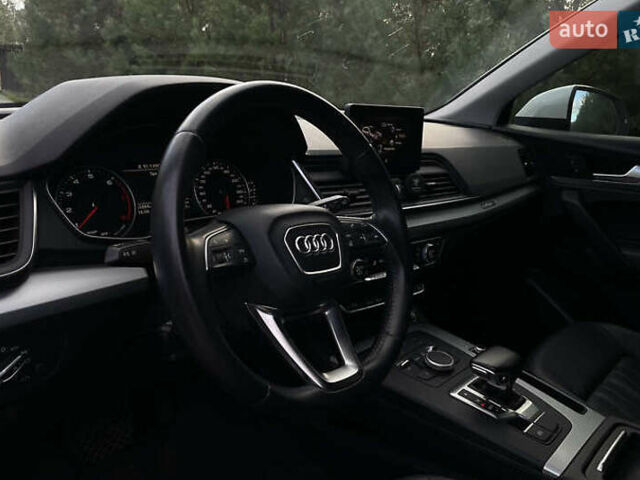 Білий Ауді Ку 5, об'ємом двигуна 1.98 л та пробігом 71 тис. км за 19600 $, фото 5 на Automoto.ua