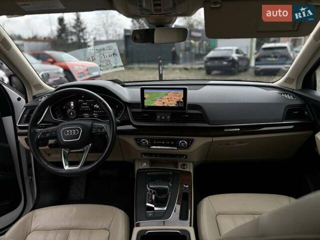 Білий Ауді Ку 5, об'ємом двигуна 2 л та пробігом 215 тис. км за 22000 $, фото 22 на Automoto.ua