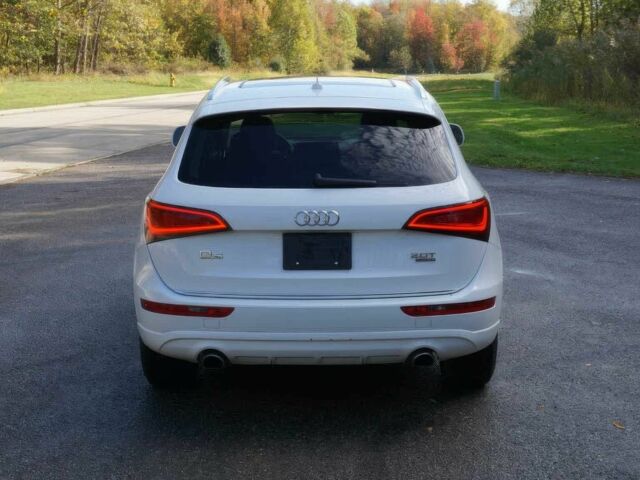 Ауді Ку 5 2017 у Черкасах на Automoto.ua Білий Ауді Ку 5, об'ємом двигуна 2 л та пробігом 64 тис. км за 5800 $, фото 4 на Automoto.ua