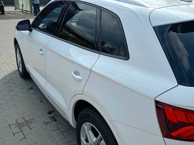 Белый Ауди Ку 5, объемом двигателя 2 л и пробегом 124 тыс. км за 23700 $, фото 14 на Automoto.ua