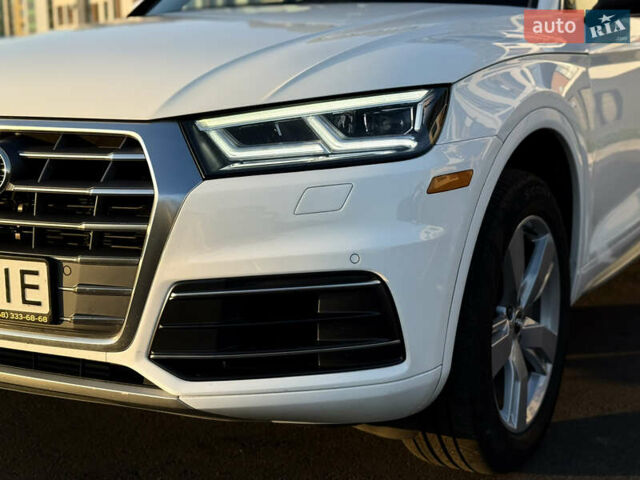 Белый Ауди Ку 5, объемом двигателя 1.98 л и пробегом 122 тыс. км за 27500 $, фото 5 на Automoto.ua