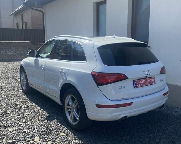 Білий Ауді Ку 5, об'ємом двигуна 2 л та пробігом 160 тис. км за 16300 $, фото 3 на Automoto.ua