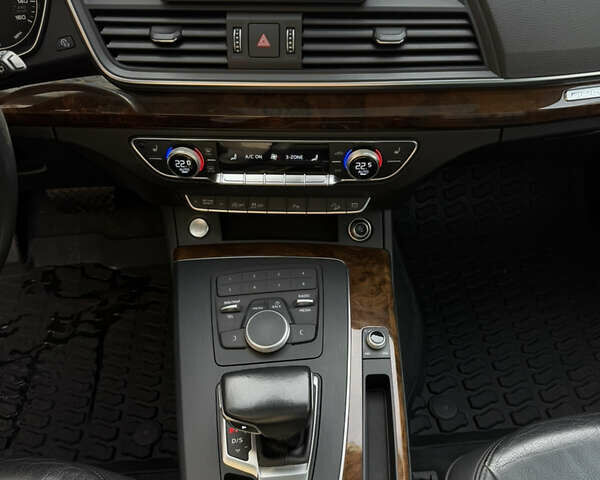 Білий Ауді Ку 5, об'ємом двигуна 1.98 л та пробігом 100 тис. км за 26500 $, фото 19 на Automoto.ua