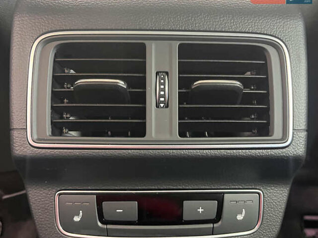 Білий Ауді Ку 5, об'ємом двигуна 2 л та пробігом 46 тис. км за 25950 $, фото 26 на Automoto.ua