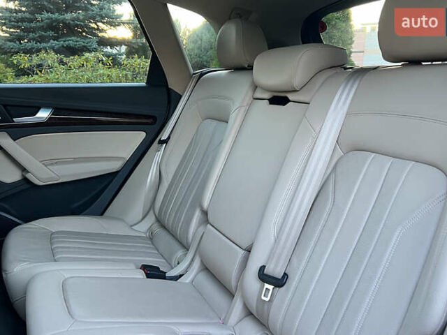 Білий Ауді Ку 5, об'ємом двигуна 1.98 л та пробігом 123 тис. км за 25300 $, фото 27 на Automoto.ua