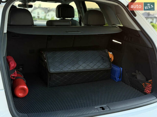 Белый Ауди Ку 5, объемом двигателя 1.98 л и пробегом 122 тыс. км за 27500 $, фото 32 на Automoto.ua