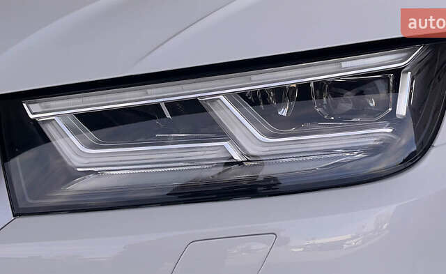 Белый Ауди Ку 5, объемом двигателя 2 л и пробегом 46 тыс. км за 25950 $, фото 42 на Automoto.ua