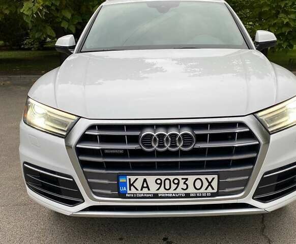 Белый Ауди Ку 5, объемом двигателя 1.98 л и пробегом 145 тыс. км за 25700 $, фото 4 на Automoto.ua