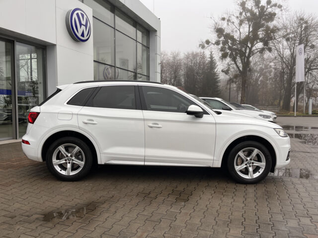 Белый Ауди Ку 5, объемом двигателя 2 л и пробегом 105 тыс. км за 34999 $, фото 27 на Automoto.ua