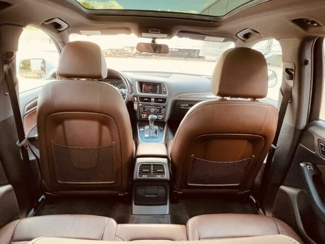 Білий Ауді Ку 5, об'ємом двигуна 2 л та пробігом 63 тис. км за 4200 $, фото 12 на Automoto.ua