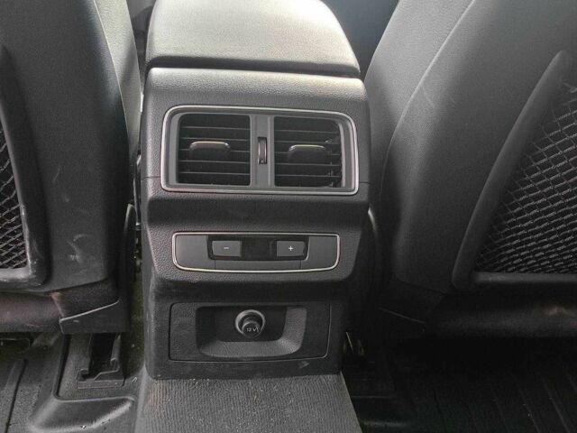 Белый Ауди Ку 5, объемом двигателя 2 л и пробегом 124 тыс. км за 23700 $, фото 5 на Automoto.ua