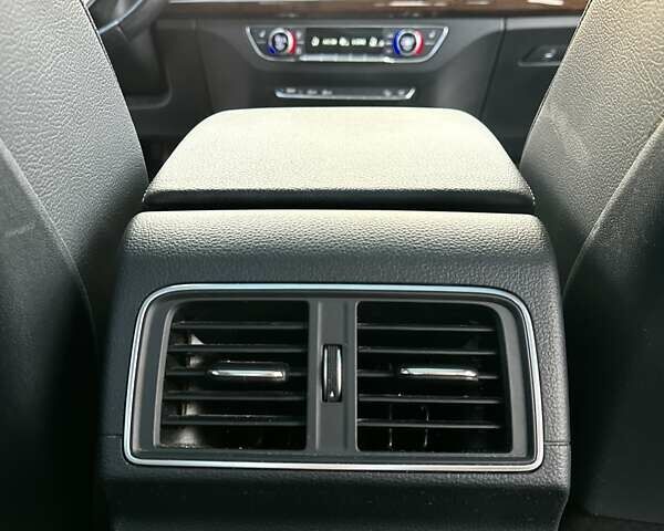 Белый Ауди Ку 5, объемом двигателя 1.98 л и пробегом 143 тыс. км за 24000 $, фото 27 на Automoto.ua