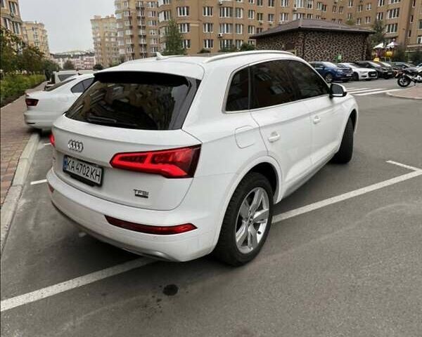 Ауді Ку 5 2017 у Львові на Automoto.ua Білий Ауді Ку 5, об'ємом двигуна 1.98 л та пробігом 99 тис. км за 25800 $, фото 4 на Automoto.ua