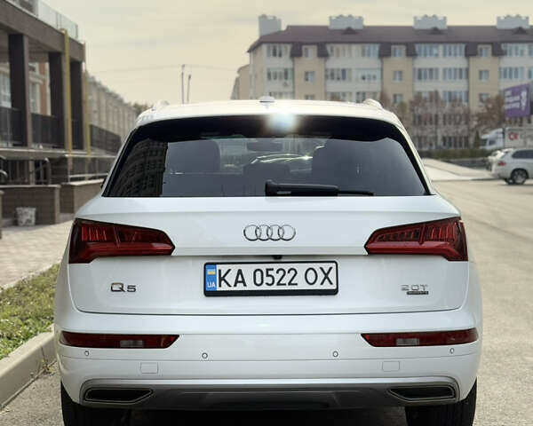 Білий Ауді Ку 5, об'ємом двигуна 1.98 л та пробігом 100 тис. км за 26500 $, фото 8 на Automoto.ua