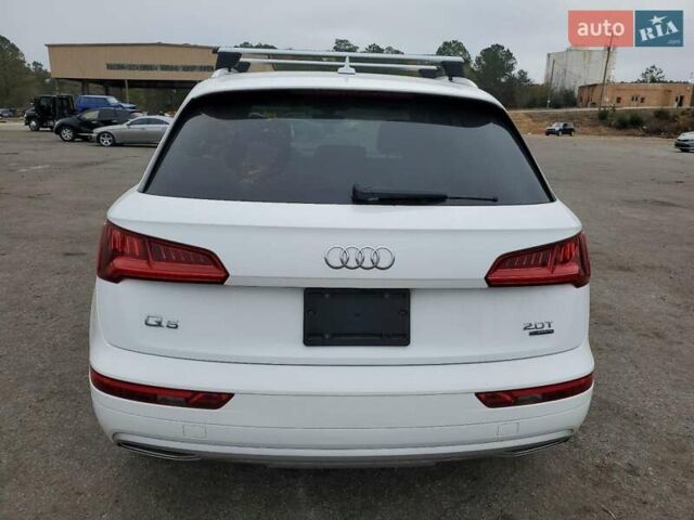 Белый Ауди Ку 5, объемом двигателя 1.98 л и пробегом 165 тыс. км за 7500 $, фото 5 на Automoto.ua