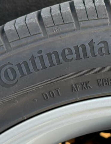 Белый Ауди Ку 5, объемом двигателя 1.98 л и пробегом 127 тыс. км за 27777 $, фото 2 на Automoto.ua