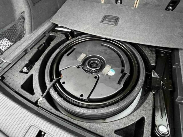 Белый Ауди Ку 5, объемом двигателя 2 л и пробегом 142 тыс. км за 25990 $, фото 21 на Automoto.ua