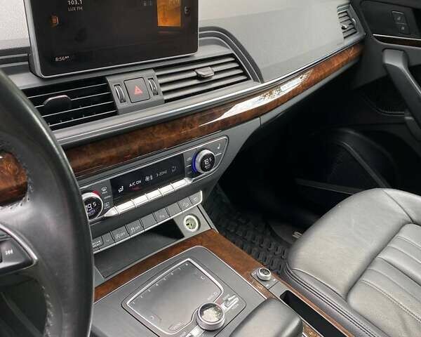 Белый Ауди Ку 5, объемом двигателя 1.98 л и пробегом 65 тыс. км за 31500 $, фото 15 на Automoto.ua