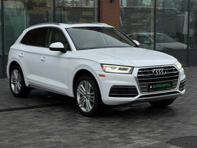 Белый Ауди Ку 5, объемом двигателя 2 л и пробегом 142 тыс. км за 25990 $, фото 2 на Automoto.ua