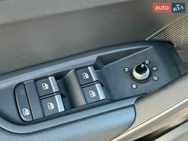 Белый Ауди Ку 5, объемом двигателя 1.98 л и пробегом 102 тыс. км за 26699 $, фото 16 на Automoto.ua