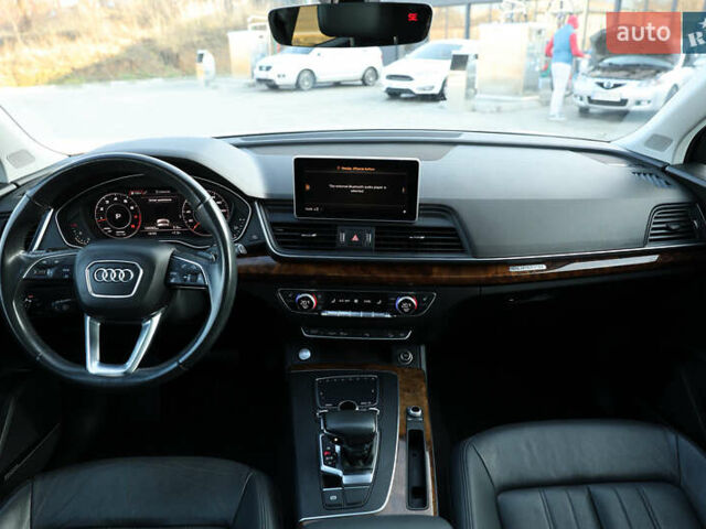 Белый Ауди Ку 5, объемом двигателя 1.98 л и пробегом 107 тыс. км за 29500 $, фото 13 на Automoto.ua