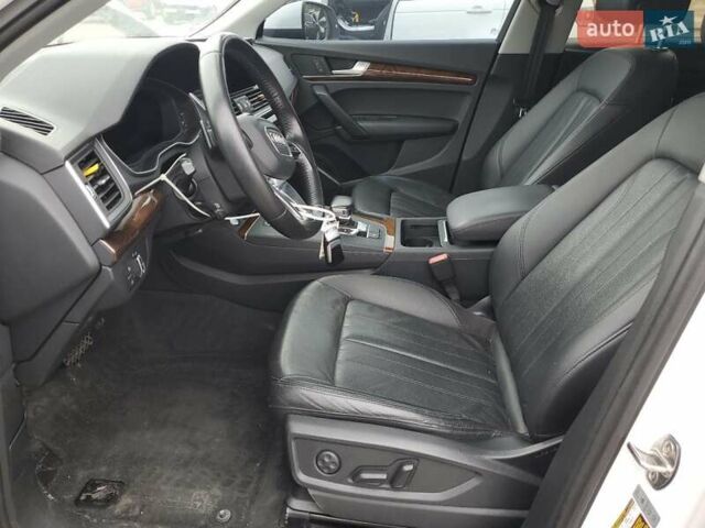 Белый Ауди Ку 5, объемом двигателя 1.98 л и пробегом 165 тыс. км за 7500 $, фото 6 на Automoto.ua