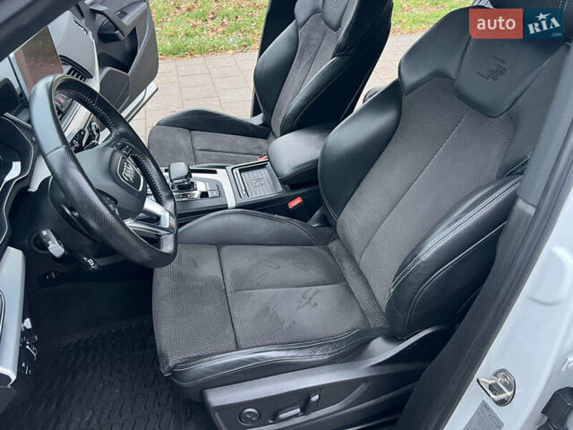 Белый Ауди Ку 5, объемом двигателя 1.97 л и пробегом 139 тыс. км за 28800 $, фото 58 на Automoto.ua