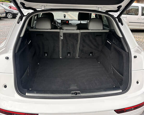 Белый Ауди Ку 5, объемом двигателя 1.98 л и пробегом 74 тыс. км за 26500 $, фото 41 на Automoto.ua