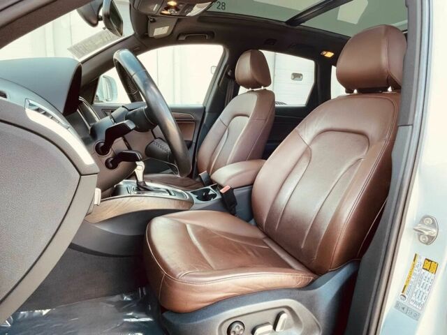 Білий Ауді Ку 5, об'ємом двигуна 2 л та пробігом 63 тис. км за 4200 $, фото 7 на Automoto.ua