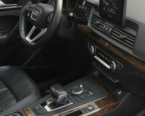 Білий Ауді Ку 5, об'ємом двигуна 1.98 л та пробігом 100 тис. км за 26500 $, фото 22 на Automoto.ua