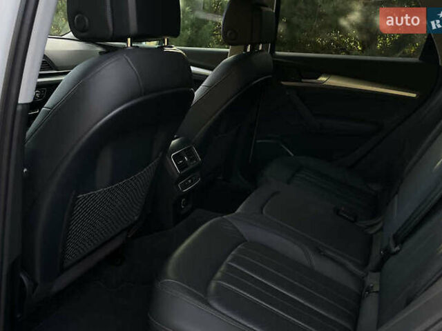 Білий Ауді Ку 5, об'ємом двигуна 1.98 л та пробігом 71 тис. км за 19600 $, фото 11 на Automoto.ua