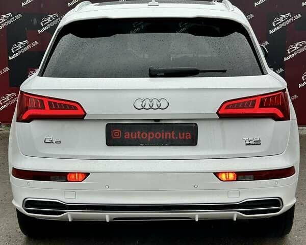 Білий Ауді Ку 5, об'ємом двигуна 1.98 л та пробігом 138 тис. км за 27500 $, фото 13 на Automoto.ua