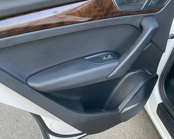 Белый Ауди Ку 5, объемом двигателя 1.98 л и пробегом 65 тыс. км за 31500 $, фото 13 на Automoto.ua