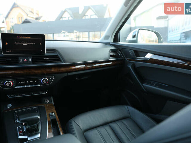 Белый Ауди Ку 5, объемом двигателя 1.98 л и пробегом 107 тыс. км за 29500 $, фото 17 на Automoto.ua