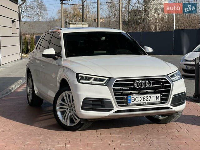 Белый Ауди Ку 5, объемом двигателя 2 л и пробегом 43 тыс. км за 27950 $, фото 4 на Automoto.ua