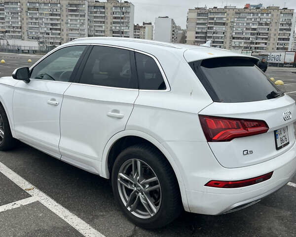 Білий Ауді Ку 5, об'ємом двигуна 1.98 л та пробігом 94 тис. км за 29800 $, фото 2 на Automoto.ua