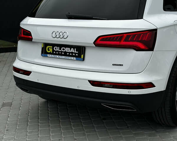 Білий Ауді Ку 5, об'ємом двигуна 1.97 л та пробігом 223 тис. км за 30900 $, фото 25 на Automoto.ua