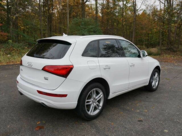 Белый Ауди Ку 5, объемом двигателя 2 л и пробегом 53 тыс. км за 12600 $, фото 5 на Automoto.ua