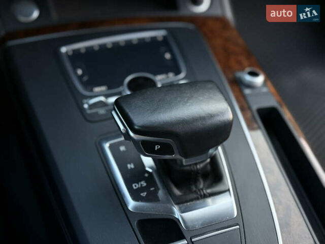 Белый Ауди Ку 5, объемом двигателя 1.98 л и пробегом 122 тыс. км за 27500 $, фото 10 на Automoto.ua