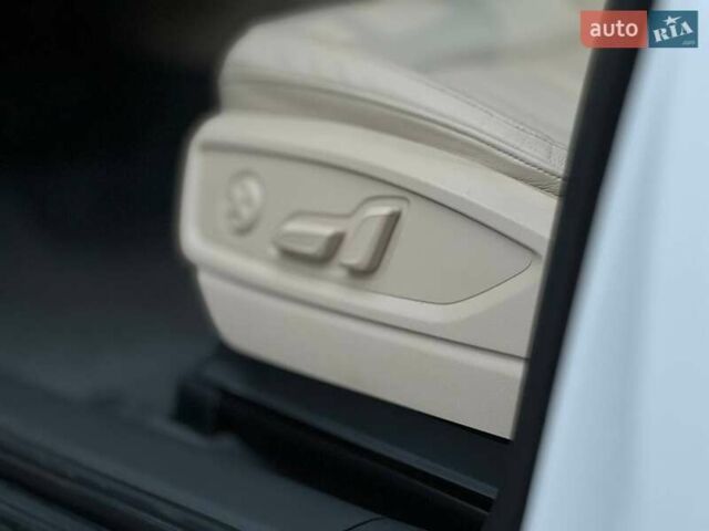 Белый Ауди Ку 5, объемом двигателя 2 л и пробегом 142 тыс. км за 25990 $, фото 24 на Automoto.ua