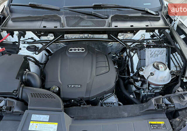 Белый Ауди Ку 5, объемом двигателя 1.98 л и пробегом 127 тыс. км за 27777 $, фото 27 на Automoto.ua