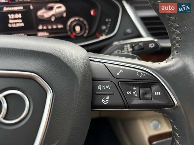 Білий Ауді Ку 5, об'ємом двигуна 2 л та пробігом 215 тис. км за 21800 $, фото 32 на Automoto.ua