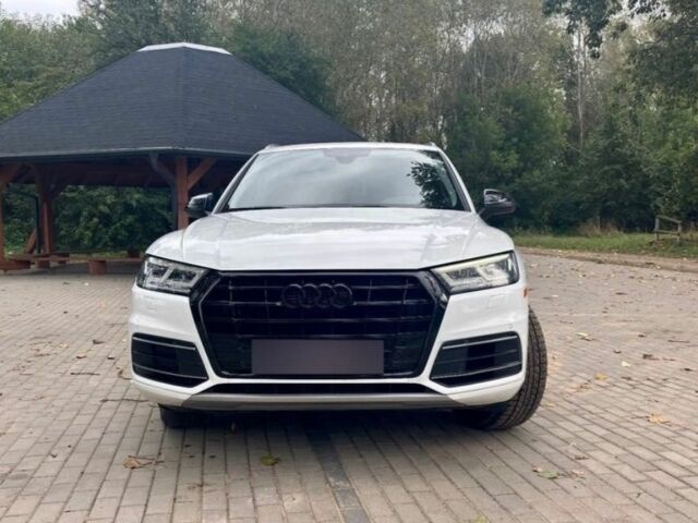 Білий Ауді Ку 5, об'ємом двигуна 2 л та пробігом 90 тис. км за 13000 $, фото 13 на Automoto.ua