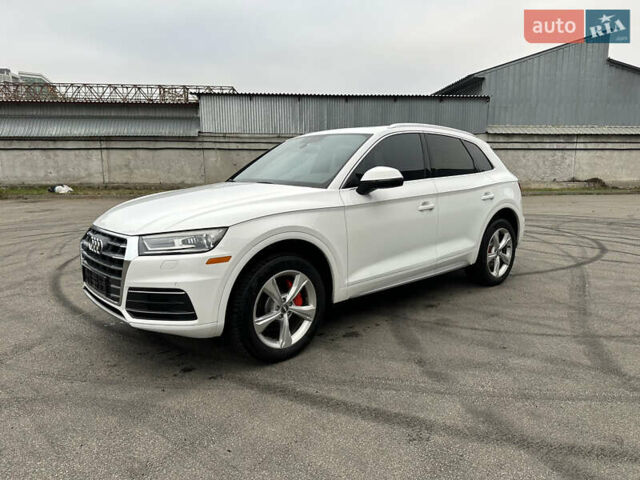 Білий Ауді Ку 5, об'ємом двигуна 2 л та пробігом 202 тис. км за 23000 $, фото 1 на Automoto.ua